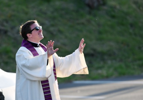 Discover Worship Services at First Presbyterian Church in Howard County